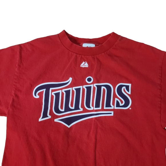 Minnesota Twins Shirt Danny Valencia Alternate Red Tee Majestic MLB Medium #19 - Picture 7 of 7